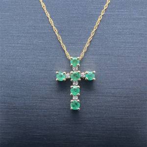 Natural Emerald & Diamond Classic Cluster Cross Pendant Necklace in Yellow Gold $1,250 Retail