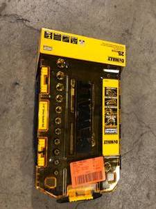 DEWALT 14 in. Drive SAE and Metric Ratchet and Socket Set (25-Piece) Costumer Returns See Pictures