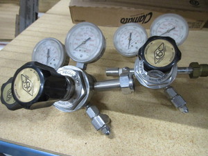 Pair OSC Regulators & Gauges