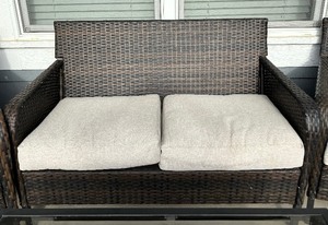 lot 30 image: Pretty Patio Sofa, Table and Chairs