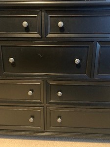 lot 22 image: Beautiful Dresser by Bassett