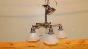 lot 35 image: 5 Lamp Brass Chandelier with Globes