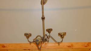lot 36 image: 4 Lamp Brass Chandelier