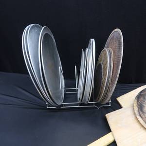 lot 19 image: WOODEN PIZZA PEELS WITH CARDBOARD PIZZA CUTOUTS AND PIZZA PANS