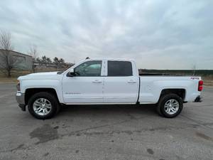 2018 Chevrolet Silverado 1500 - 2 OWNERS - AWD