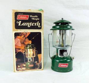 Coleman Lantern Model 220J in Box