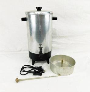 Vintage Imperial 10-30 Cup Coffee Maker Percolator Model 7010