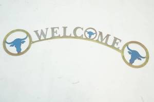 lot 4 image: Welcome sign