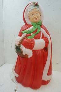 lot 97 image: Mrs. Claus