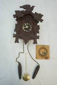 lot 123 image: Coco clock