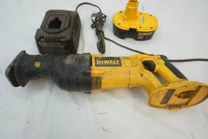lot 136 image: DeWalt Reciprocating saw