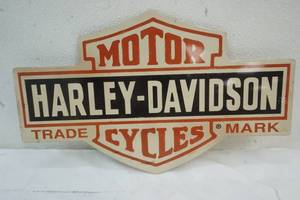 lot 186 image: Harley Davidson sign