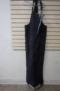 lot 208 image: Faded Glory snow bibs