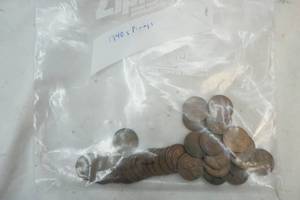 lot 221 image: Pennies