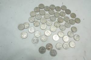 lot 222 image: state quarters