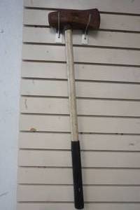 lot 297 image: splitting maul