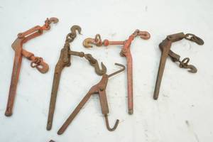 lot 313 image: Chain binders