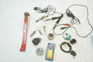 lot 323 image: soldering iron