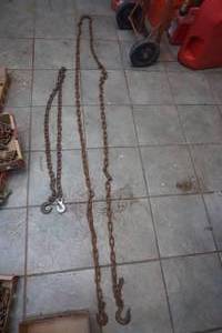 lot 347 image: chains