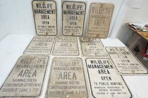 lot 366 image: Wildlife management signs