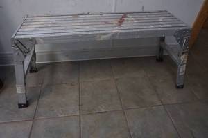 lot 414 image: platform ladder