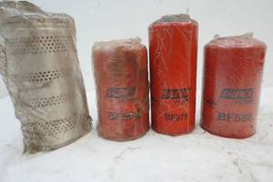 lot 416 image: Baldwin filters