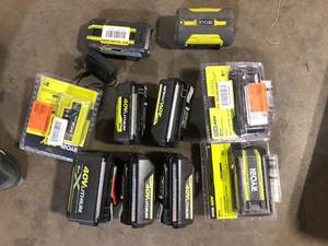 Gaylord of Misc Housewares and Hardware Various Models and Conditions Customer Returns See Pictures