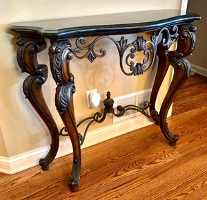 lot 26 image: Ornate Entry Way Table  Ornate Accent Table