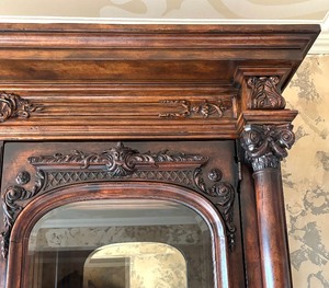 lot 10 image: Spectacular Hendredon Display Cabinet