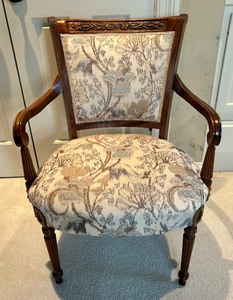 lot 100 image: Charming Accent Armchair