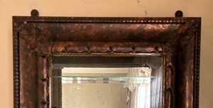 lot 103 image: Elegant Wall Mount Display Cabinet