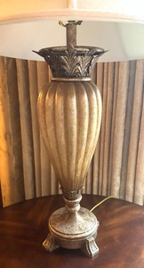 lot 110 image: Stylish Table Lamp