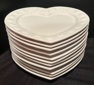 lot 116 image: Variety of Heart Shaped Plates