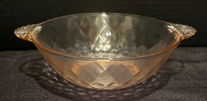 lot 128 image: Pretty Pink Depression Serving Bowl and 4 Dishes