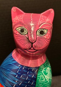 lot 165 image: Magnificent Mexican Pottery Cat Figurine