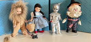 lot 200 image: Collectible Madame Alexander Wizard of Oz Dolls