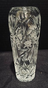 lot 309 image: Trio of Vintage Crystal and Glass Vases