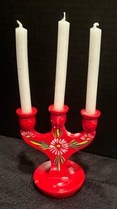 lot 363 image: Lovely Hand Painted Wooden Swedish Candle Holders