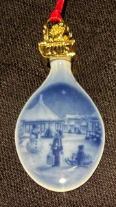 lot 364 image: Trio of Bing & Grondahl 2016 Ornaments