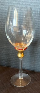 lot 371 image: Eight Elegant Stemmed Glasses
