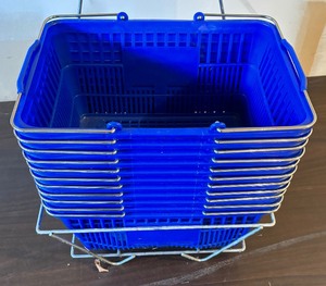 lot 417 image: Nesting Shopping Baskets with Metal Holder