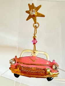 lot 291 image: Lunch at the Ritz Caddy Snack Post Earrings