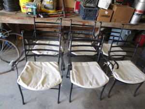 lot 8 image: (6) Patio Chairs