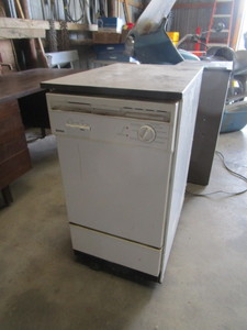 lot 30 image: Apartment Size Dishwasher 19x27x36