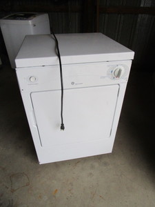 lot 40 image: GE Dryer