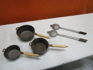 lot 81 image: Cast Iron Pots & Campfire Cookers