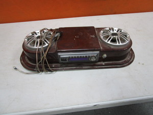 lot 58 image: Golf Cart Radio