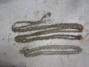 lot 110 image: Log Chains