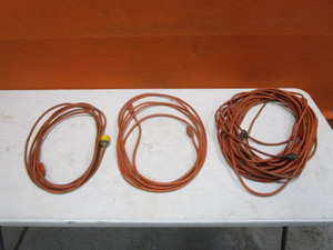 lot 113 image: Extension Chords
