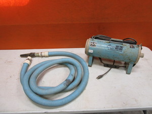 lot 123 image: Livestock Show Blower